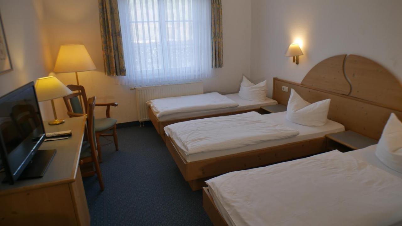 Hotel Zur Werra ชมาลค์คาลเดิน ภายนอก รูปภาพ